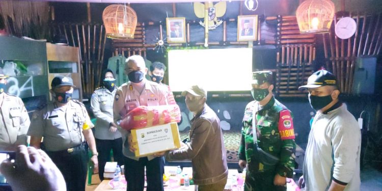 KBP Badya Wijaya, SH, MH Datangi Pos Kamling Kampung Sregeb RW 05