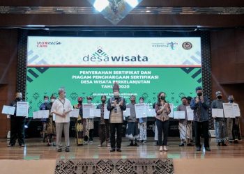Kemenparekraf RI Berikan Penghargaan Desa Wisata Batu Layang Kabupaten Bogor