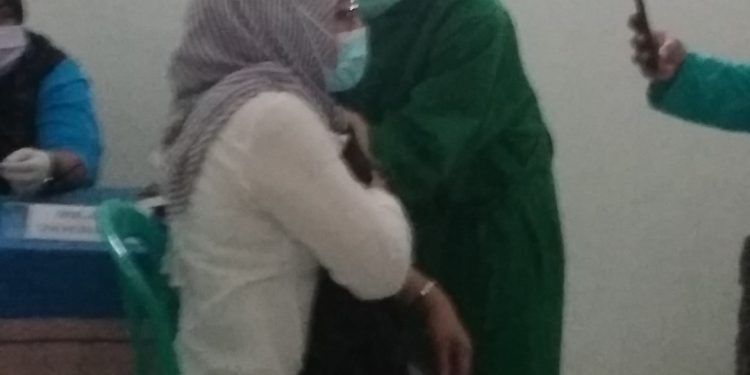 Vaksinasi Covid 19 Tahap 2 di Desa Cimayang