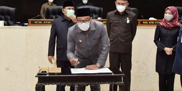 Ade Yasin  : Penduduk Kabupaten Bogor Over load, Bogor Timur Waktunya Layak Dimekarkan.