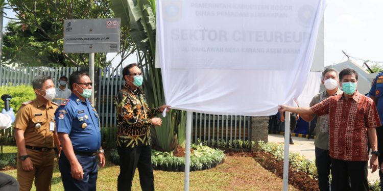 Wabup Apresiasi Program TJSL PT. Argha Karya Prima Industri Hibahkan Gedung
