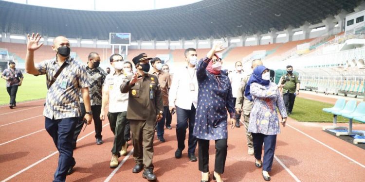 Bupati Pantau Langsung Vaksinasi Massal Di Pakansari Dan Kantor Kadin