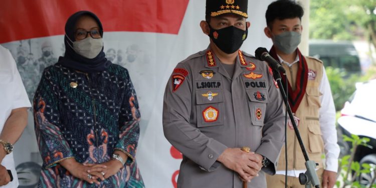 Bupati Dampingi Kapolri Tinjau Pelaksanaan Vaksinasi Massal Di Kampus IPB Bogor