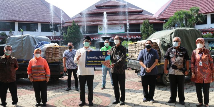 Iwan Setiawan Terima Bantuan 3 Ton Telur Dari Kemendag