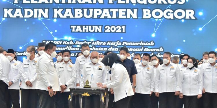 Bupati Berharap, Kadin Harus Banyak Terlibat Dalam Mendorong Pemulihan Ekonomi