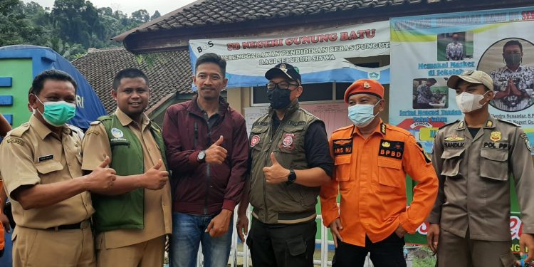 Wabup Tinjau Lokasi Bencana Longsor Desa Sukawangi