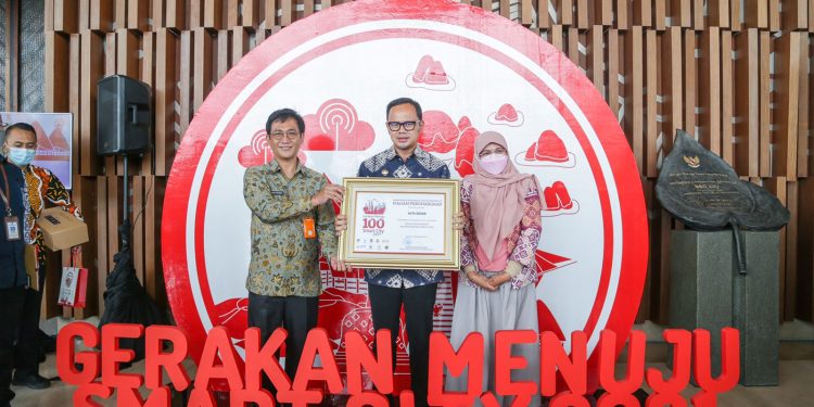 Bogor Tanpa Kantong Plastik Sabet Penghargaan Smart Environment