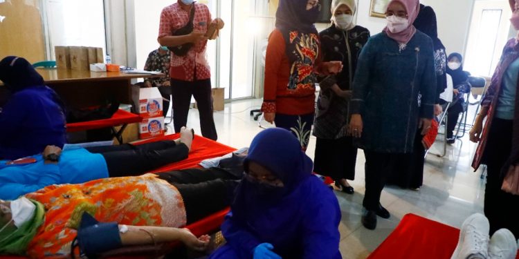 Memperingati Hari Ibu, Pemkab Bogor Gelar Bazar UMKM Dan Donor Darah